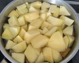 Une image de l'étape 2 de Compote pomme coing.