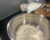 A picture of step 1 of Crêpes.