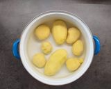 Kakukkfüves burgonyaleves gluténmentesen recept fázis 1 fotója