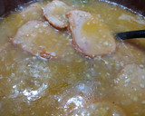 Foto del paso 4 de la receta: Llom adobat amb ceba i amb salsa vi blanc. Lomo adobado en salsa de vino blanco