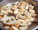 A picture of step 3 of Eggplant and King Oyster Mushrooms Stir-Fried with Basil.