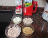 Foto del paso 1 de la receta: Croquetas de pollo asado, pata asada y manises