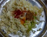 आलू पराठा (Aloo Paratha Recipe In Marathi) रेसिपी स्टेप 3 फोटो