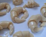 Foto del paso 5 de la receta: Medialunas