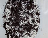 A picture of step 3 of Oreo ice cream.