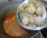 A picture of step 6 of दम आलू ढाबा स्टाइल (dam aaloo dhaba style recipe in hindi).