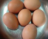 Foto del paso 1 de la receta: Huevos rellenos