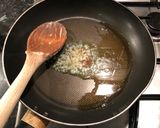 A picture of step 7 of Chicken, mushroom & leek risotto.