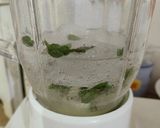 A picture of step 2 of Mint Margarita 🌿.