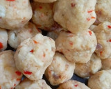 A picture of step 3 of Yam Balls.