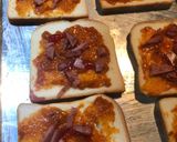 Foto langkah ke 3 dari resep Pizza Roti tawar Mozarella praktis❤️.