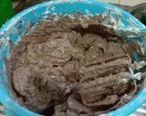 Foto langkah ke 2 dari resep Es krim coklat praktis.