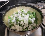A picture of step 4 of Radish Curry with leaves.