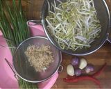 Foto langkah ke 1 dari resep Sayur tauge kucai.