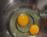 Foto del paso 2 de la receta: Tortilla de cebolla y papas caserita