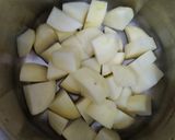 A picture of step 2 of Karara Aloo.