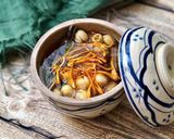 Hình bước làm 4 của món Bồ Câu Tiềm Đông Trùng Hạ Thảo Yến Sào