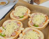 Foto langkah ke 3 dari resep Pizza Roti Tawar.
