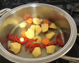 Foto del paso 1 de la receta: Carne guisada con garbanzos