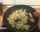 Foto del paso 1 de la receta: Pollo con salsa de curry