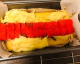 A picture of step 4 of Hidden heart raspberry cake.