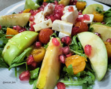 Foto del paso 7 de la receta: Ensalada de rúcula con queso fresco, manzana y granada