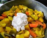A picture of step 4 of Aviyal Sadya/Curry.