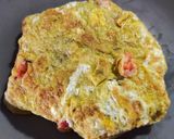 Foto langkah ke 4 dari resep Omurice (nasgor selimut omelet).
