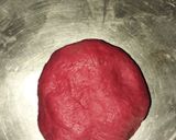A picture of step 3 of Beetroot nimki.
