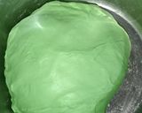 Foto langkah ke 3 dari resep Roti Tawar Pandan Lembut.