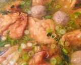 Foto langkah ke 5 dari resep Sop TASO (tahu Bakso), Daging Sapi, Bakso + Kentang.