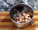 A picture of step 5 of Dhaba style matar masala.