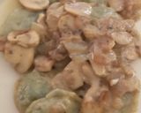 Foto del paso 9 de la receta: Sorrentinos veganos de algas con salsa de champignones