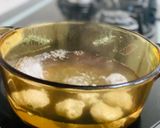 Hình bước làm 2 của món Canh Rau Bồ Ngót Nấu Giò Sống