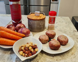 Foto del paso 6 de la receta: Albóndigas de ternera en salsa de zanahorias y avellanas