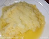 Foto del paso 1 de la receta Huevos fritos sobre torta de patata