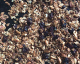 Foto del paso 4 de la receta: Granola con avena, maní y pasas de uva