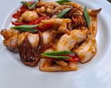 Foto langkah ke 7 dari resep Cumi Asam Manis Pedas.