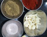 લસણ ની ચટણી (Garlic Chutney Recipe In Gujarati) રેસીપી સ્ટેપ1ફોટો