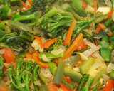 Foto del paso 4 de la receta: Revuelto de verduras con bimi