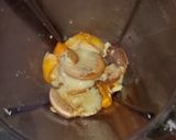 A picture of step 2 of Mango choco ice mousse.