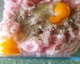 Foto del paso 7 de la receta: Pastel de carne con aceitunas