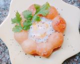 รูปขั้นตอนการทำที่ 2 ของ Egg in a Pon de Ring 🍳 Mochi 🍩 #Leftovermakeover