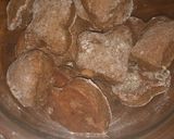 Foto del paso 5 de la receta: Galletitas fáciles de harina de algarroba y cacao amargo