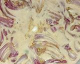 A picture of step 3 of Onion Parantha.