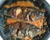 Foto langkah ke 4 dari resep Pecak Ikan Mujaer/Mujair ala Betawi.