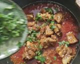 A picture of step 6 of Gobi gosht.