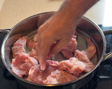 Foto del paso 3 de la receta: Conejo al azafrán