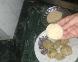A picture of step 2 of Gobhi Ki Tikki.