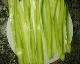 Foto del paso 1 de la receta: Enrolladitos de calabacín y queso crema